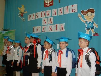 Pasowanie kl. I SP 02.JPG