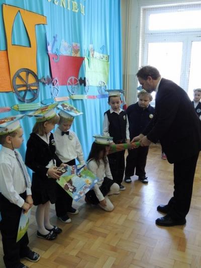 Slubowanie SP kl I 11.JPG