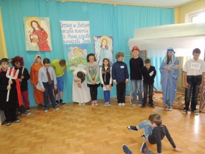 Jasełka SP XII 2014_04 (Kopiowanie).JPG