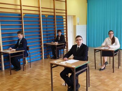 Egzamin 8-klasy 2019_16 .jpg